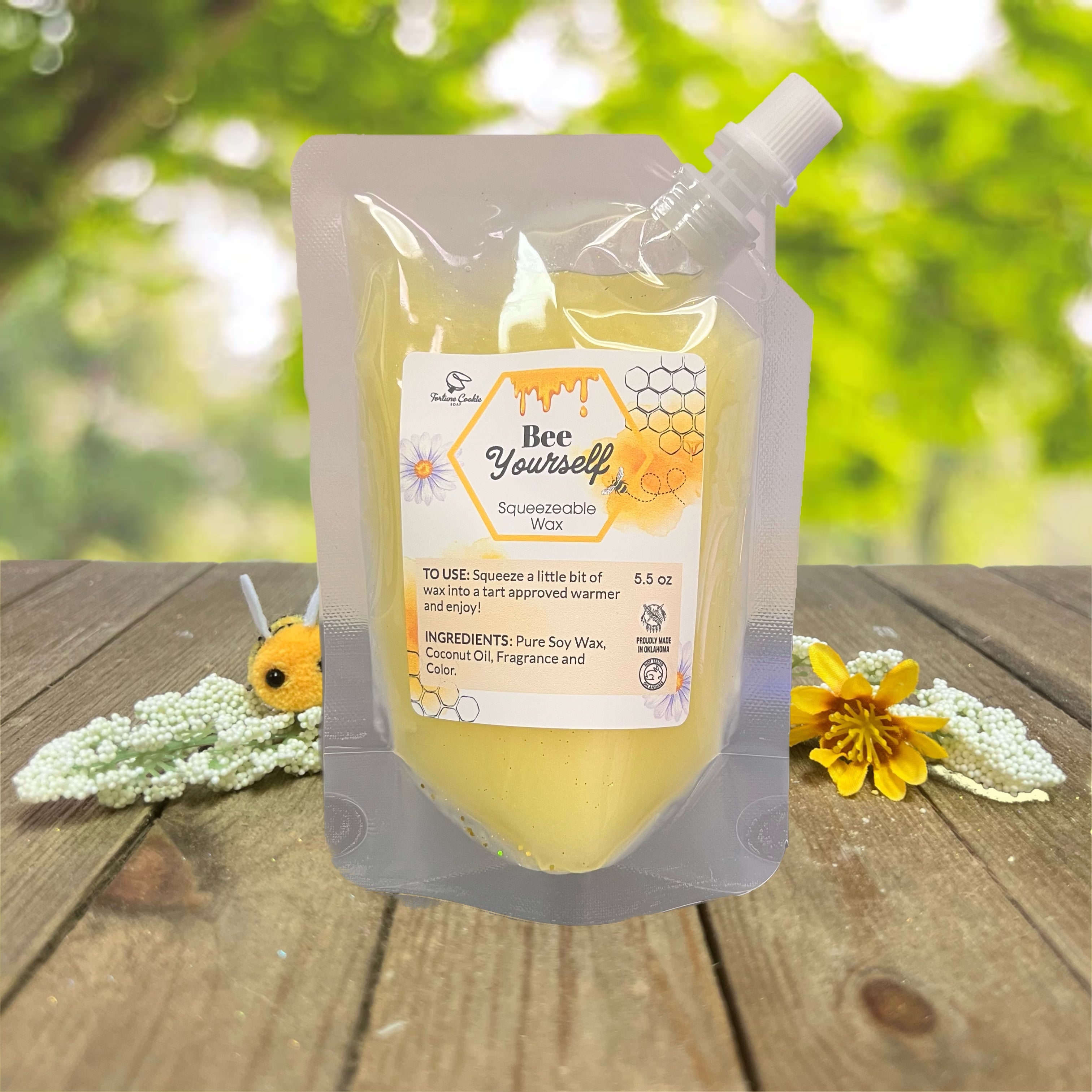 BEE YOURSELF Squeezable Wax