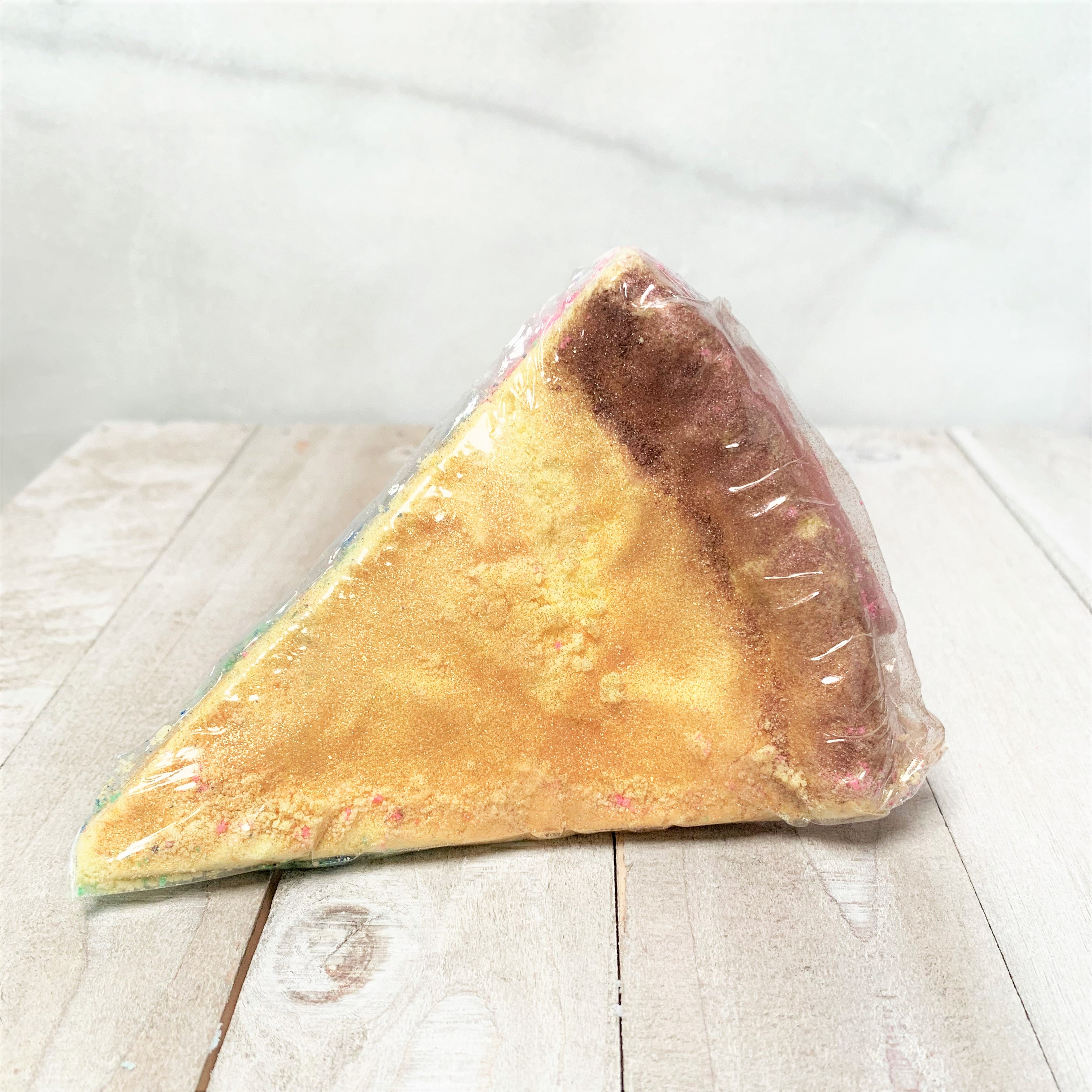 A LOVELY CHEESE PIZZA Bath Bomb