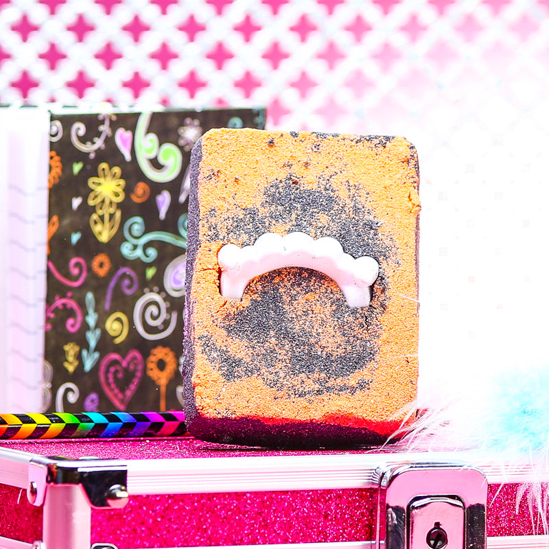 TOTALLY GROOL Bath Bomb