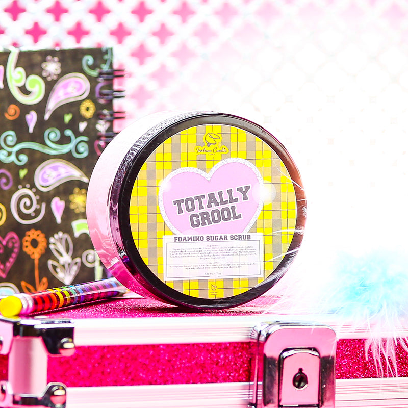 TOTALLY GROOL Foaming Sugar Scrub